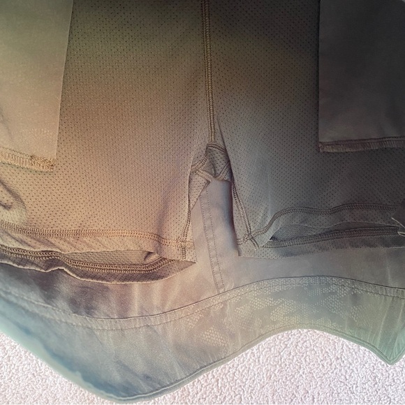 Orvis Stretch Travel Skort Embossed Camo Print Sz XL - Picture 4 of 11